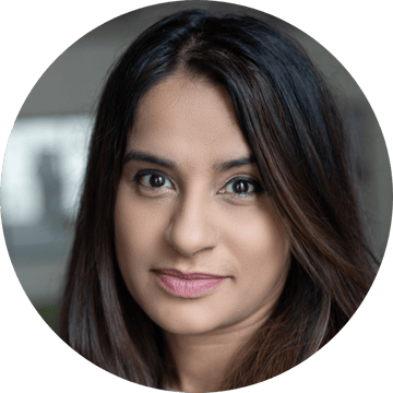 Faiza Khan (round)